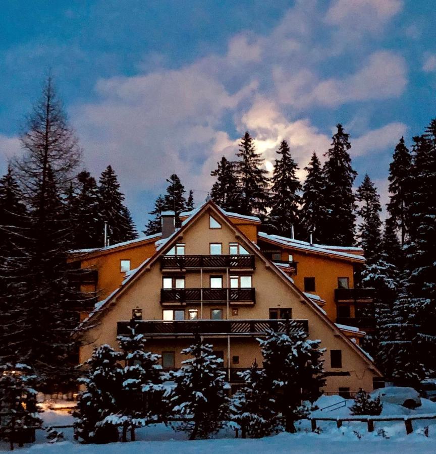 Ski Apartmany Spiezovec Donovaly Exterior photo