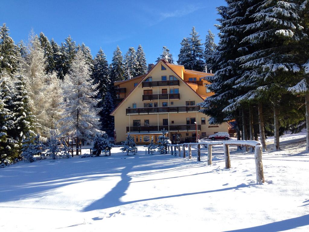 Ski Apartmany Spiezovec Donovaly Exterior photo